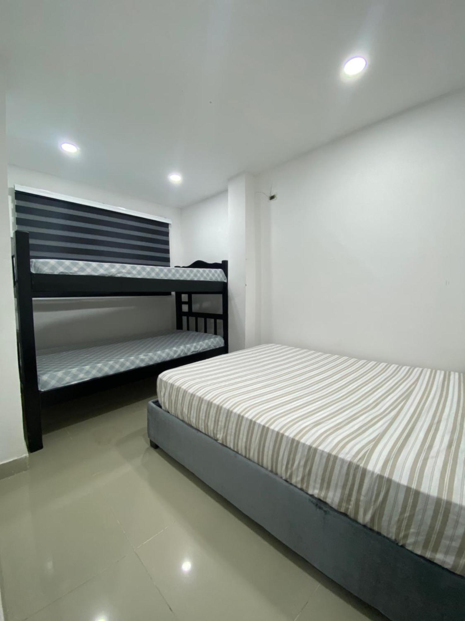 9 Pax En * Cartagena